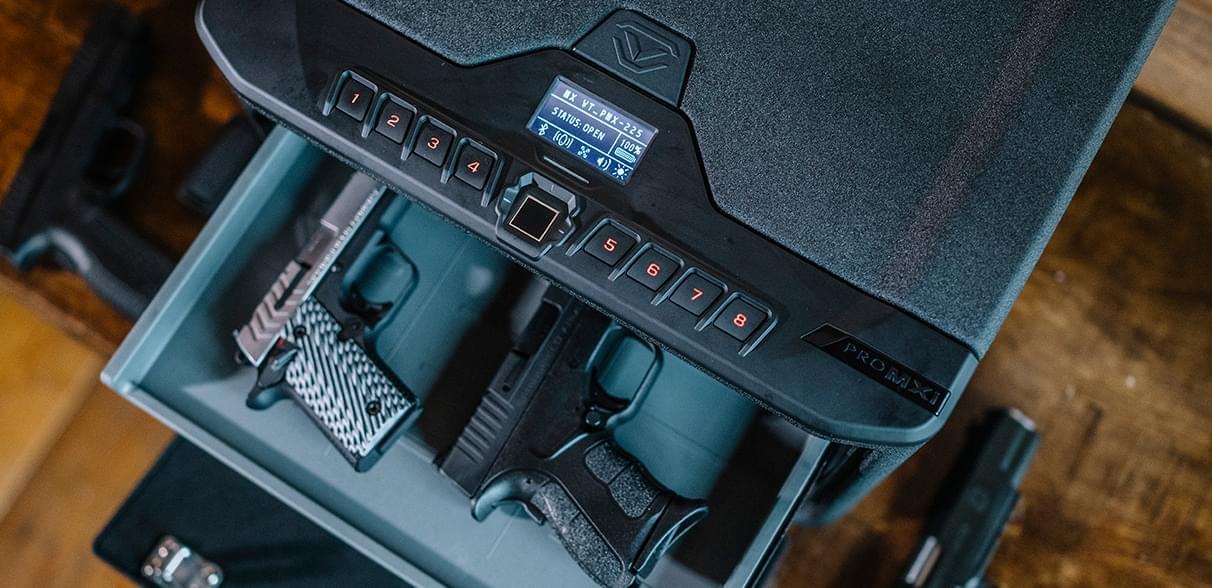 Gun safe with pistols